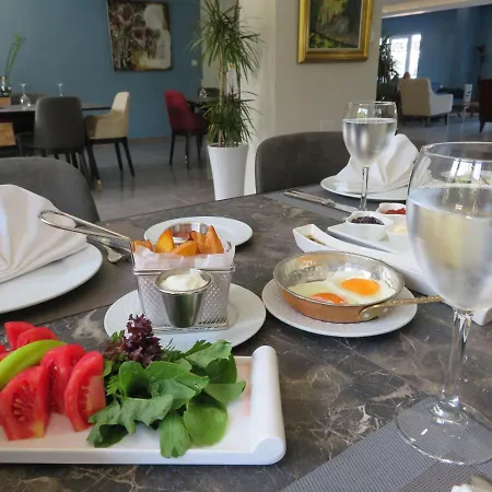 Sun 3* Nicosia