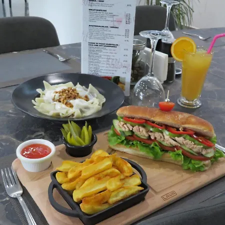 Sun Bed & Breakfast 3*